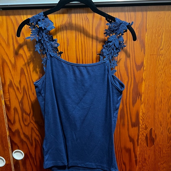 NWOT SHEIN Tank - Picture 2 of 5